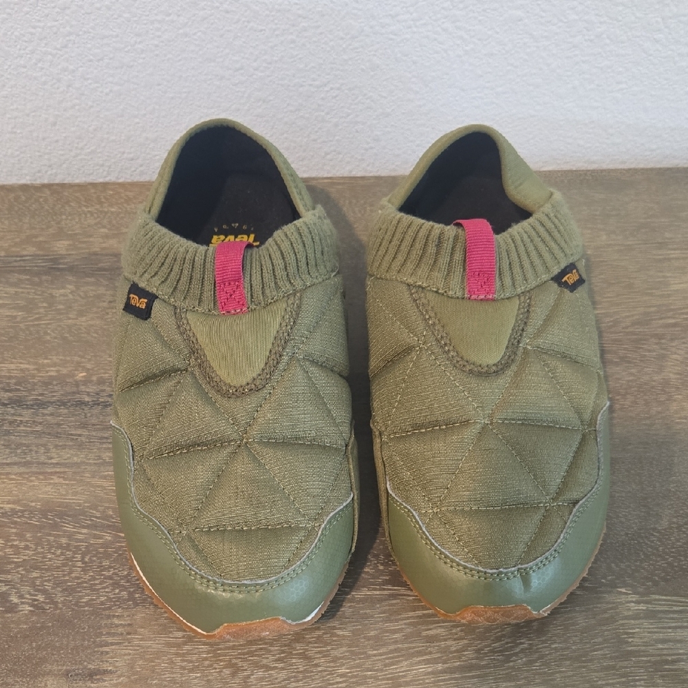 Teva Olive Green Slip-On Moccasins with Pink Pull Tab